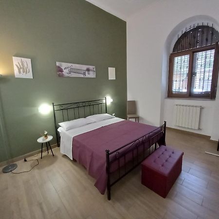 A Casa Di Lori Apartment Palermo Bagian luar foto