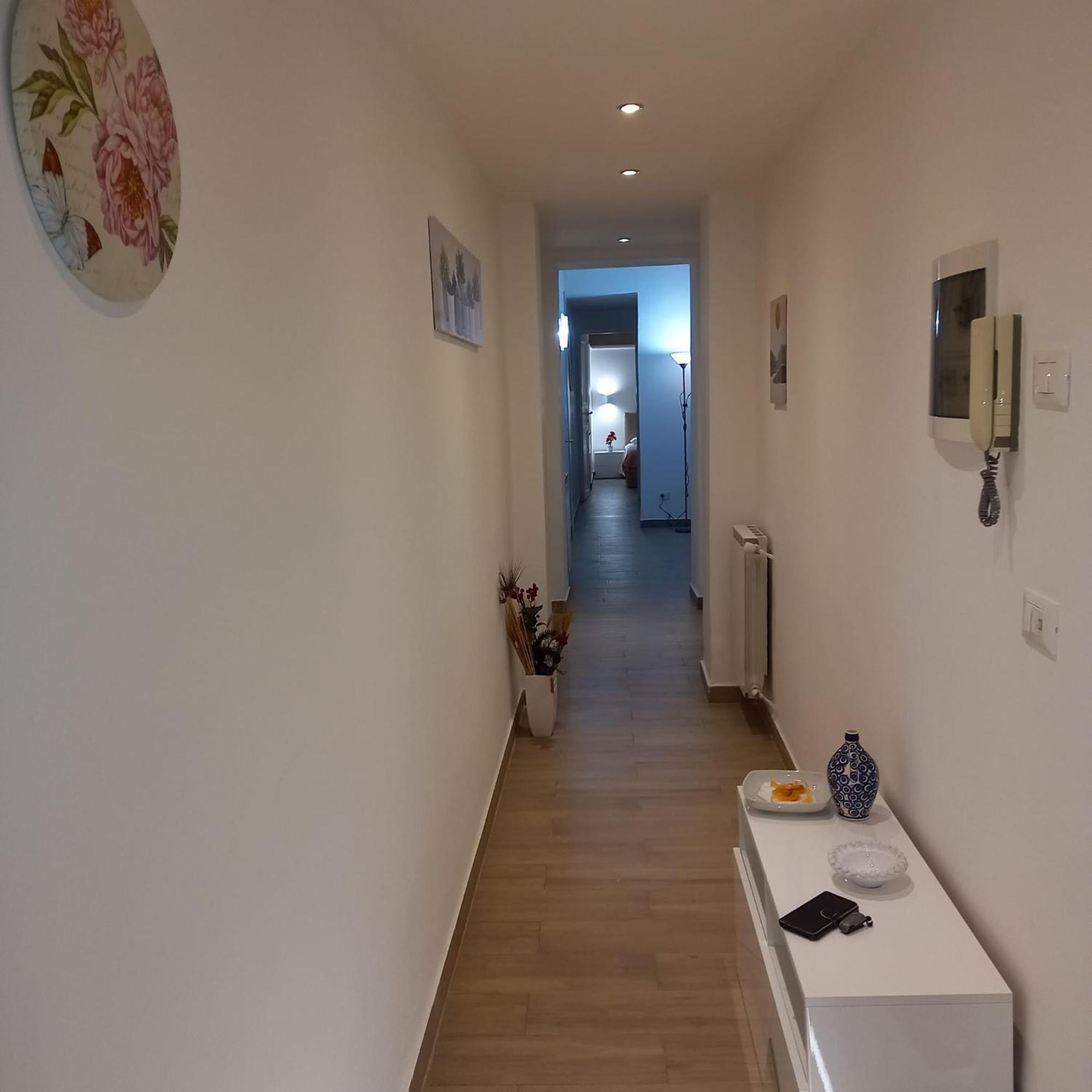 A Casa Di Lori Apartment Palermo Bagian luar foto